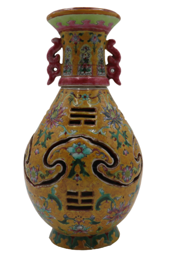 乾隆黄地珐琅彩花卉转心瓶_施怀雅国际拍卖有限公司